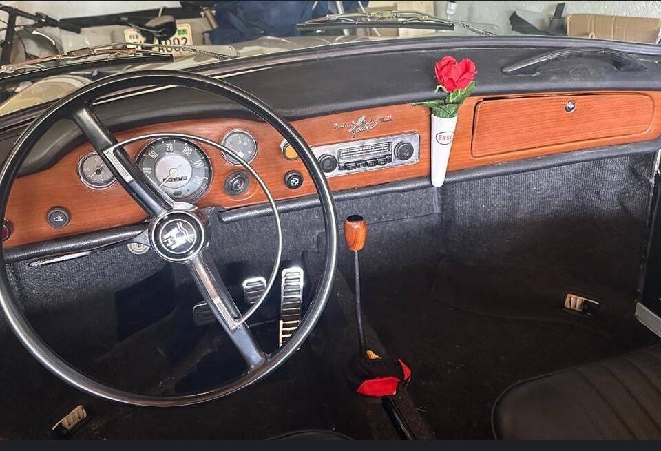 Afbeelding 9/13 van Volkswagen Karmann Ghia 1500 (1967)