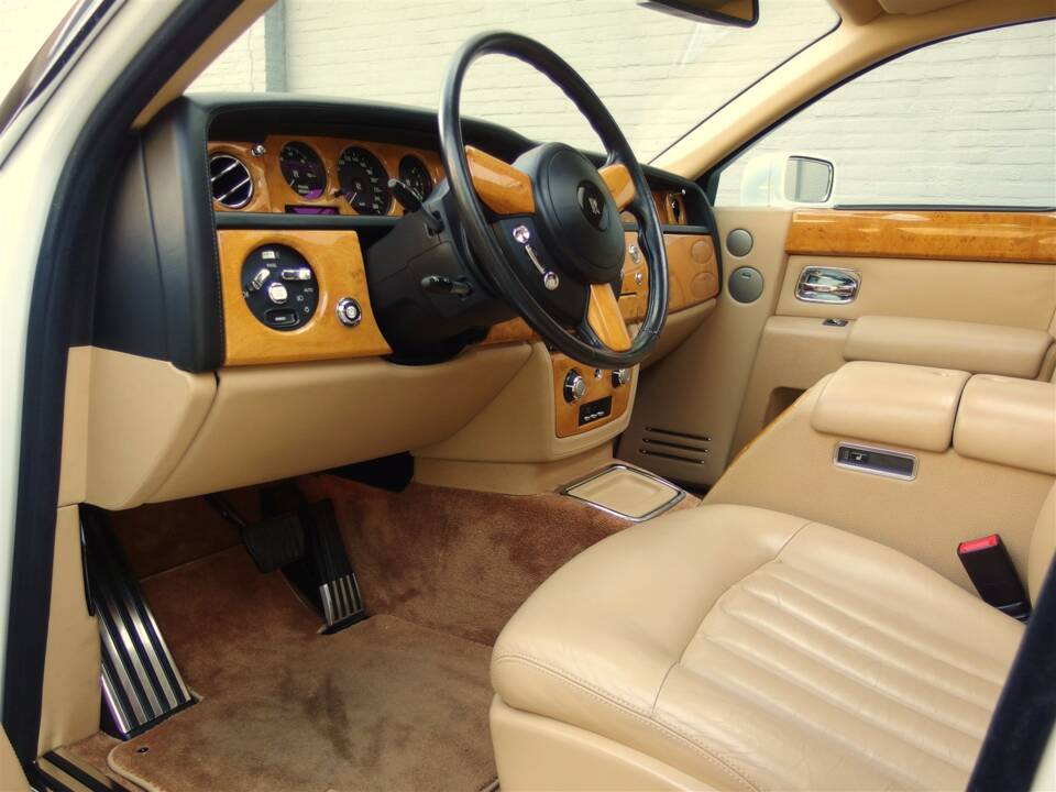 Bild 43/98 von Rolls-Royce Phantom VII (2006)