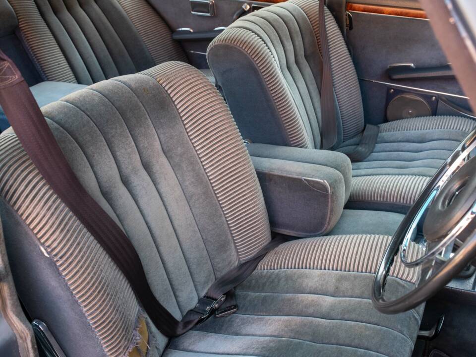 Bild 20/32 von Mercedes-Benz 300 SEL 6.3 (1972)