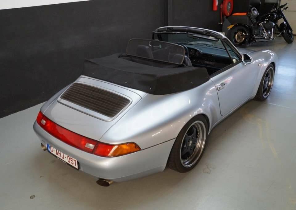 Image 5/50 of Porsche 911 Carrera (1994)