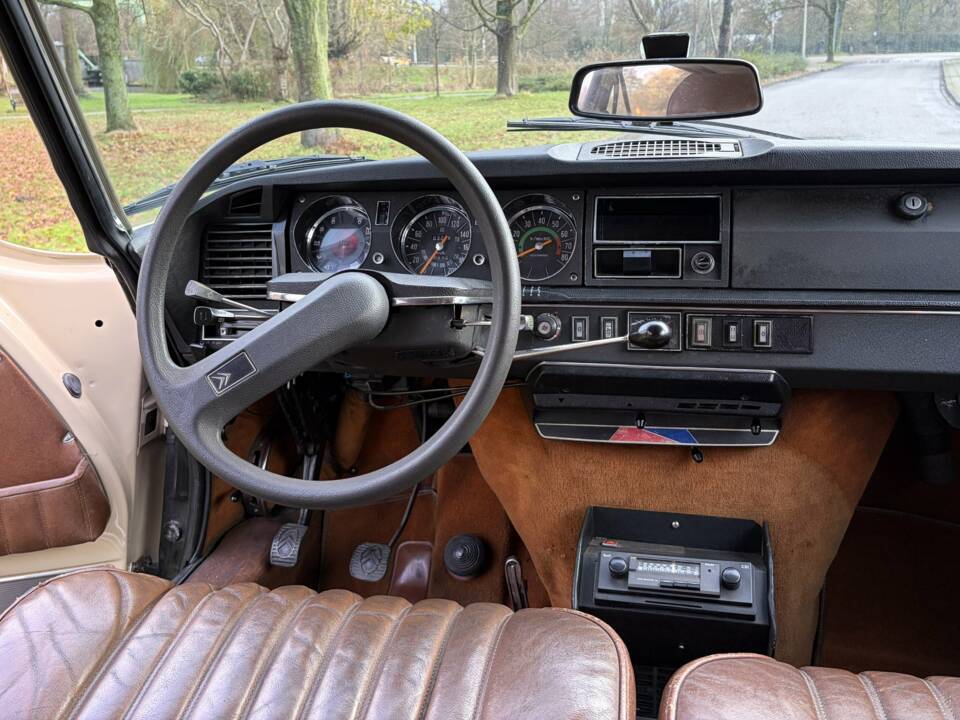 Bild 3/15 von Citroën DS 23 Pallas (1973)