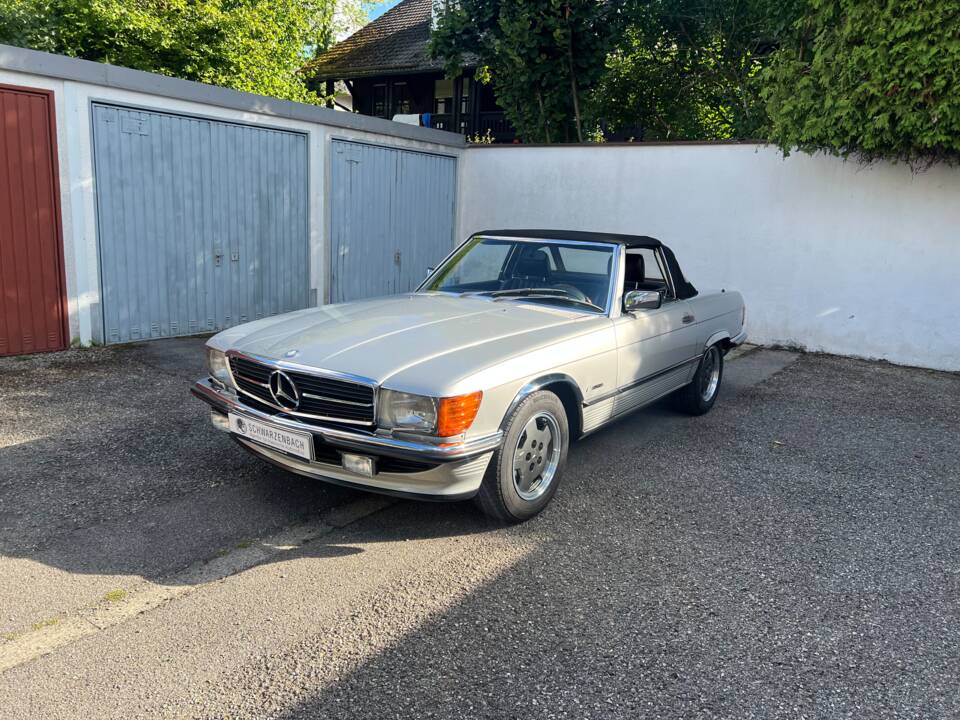 Image 22/23 of Mercedes-Benz 300 SL (1986)