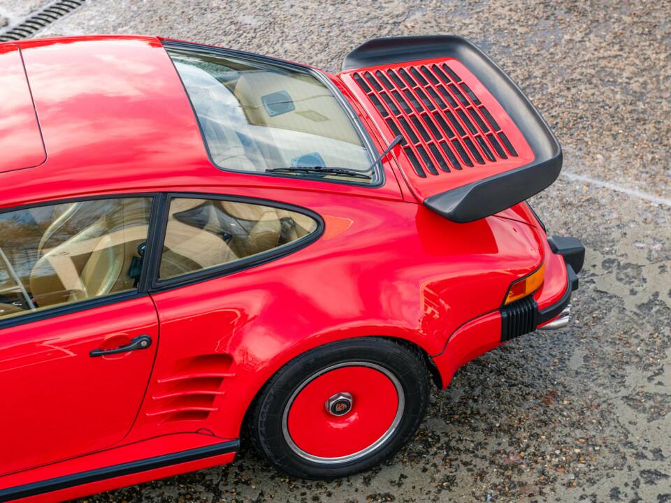 Bild 10/33 von Porsche 911 Turbo 3.3 Flachbau (1985)