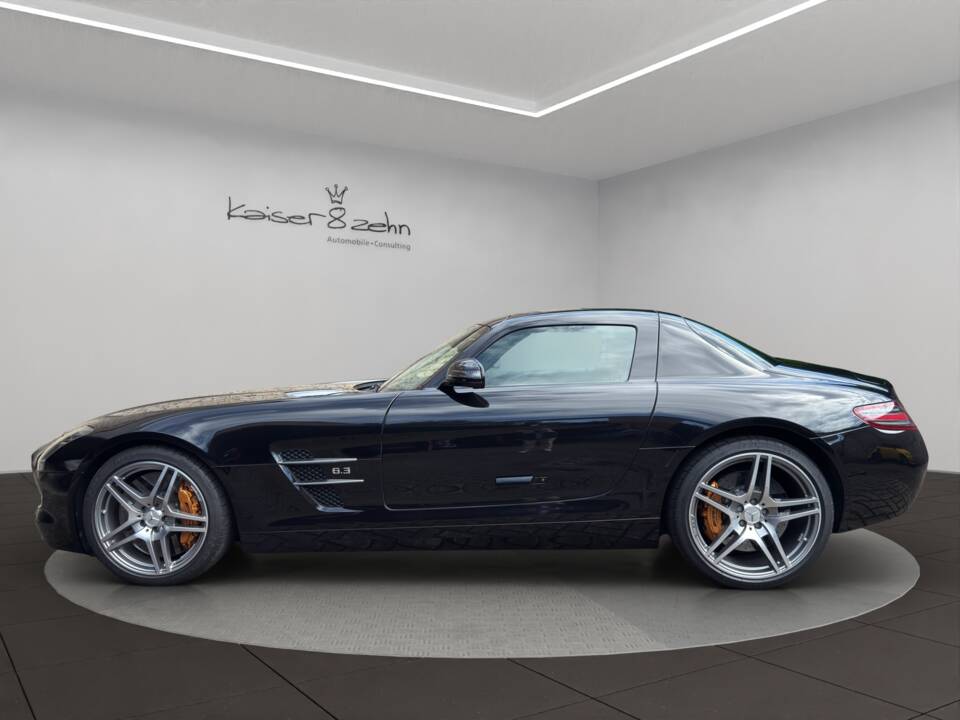 Imagen 2/21 de Mercedes-Benz SLS AMG (2011)