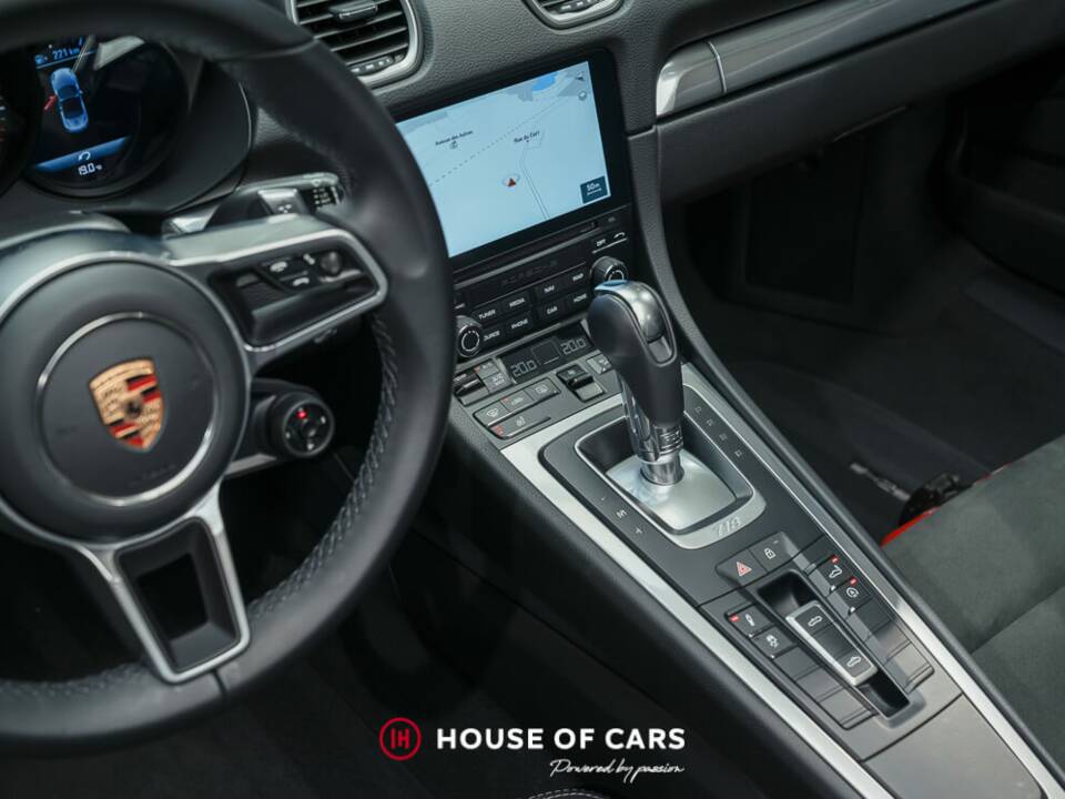 Image 20/25 of Porsche 718 Boxster (2023)