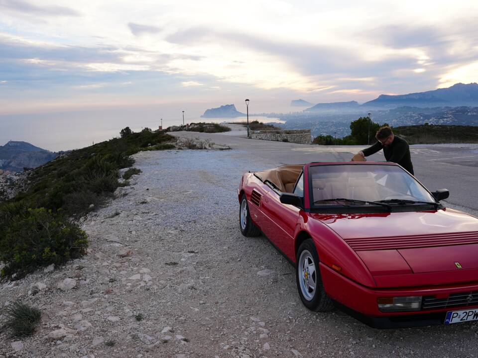Afbeelding 13/22 van Ferrari Mondial T (1991)