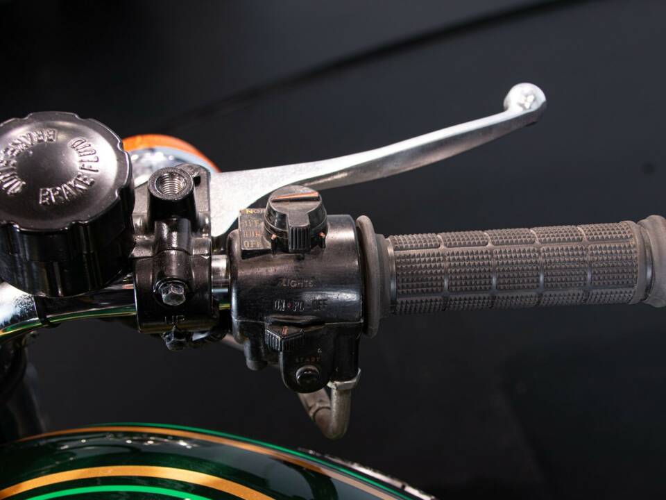 Bild 40/50 von Kawasaki DUMMY (1976)