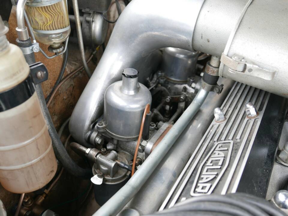 Obraz 32/50 pojazdu Jaguar 240 (1968)