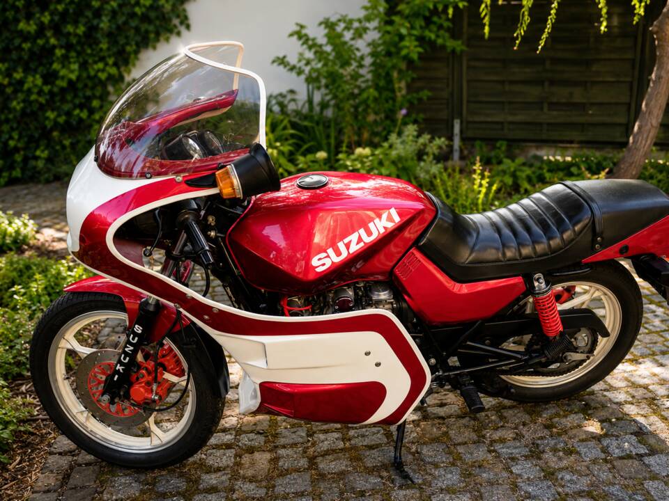 Image 1/10 of Suzuki GS 550 M Katana (1981)