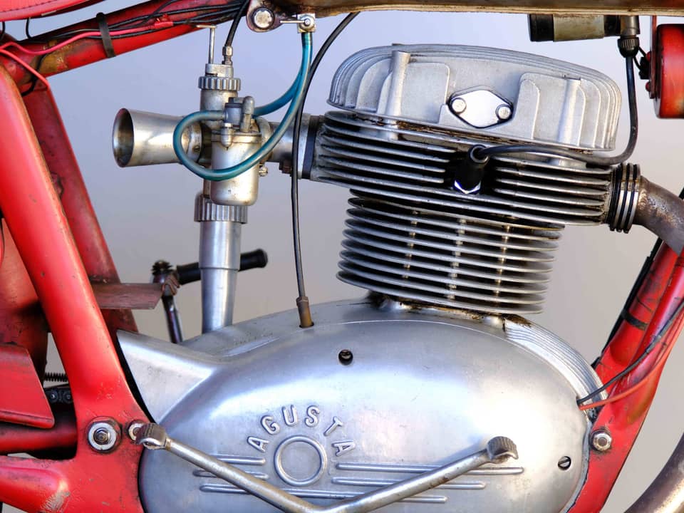 Image 8/83 of MV Agusta 175 CS Sport Disco Volante (1955)