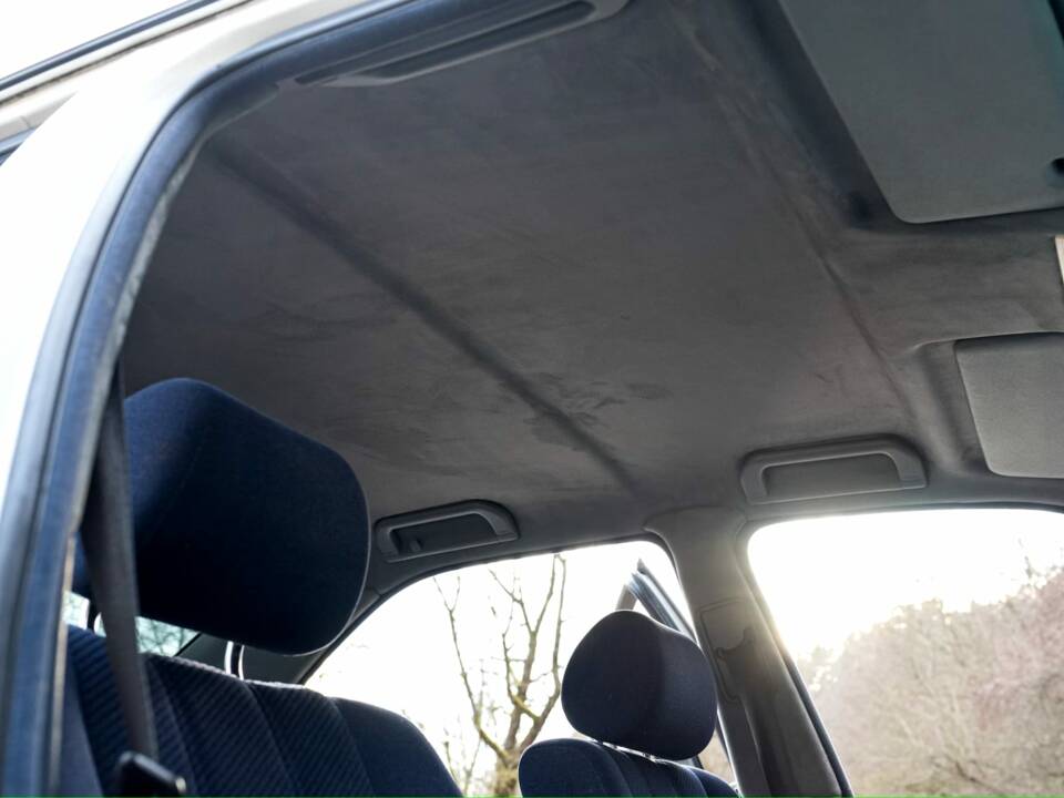 Image 12/55 of BMW 525ix (1993)