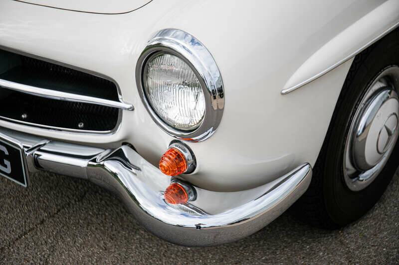 Image 43/49 of Mercedes-Benz 190 SL (1960)