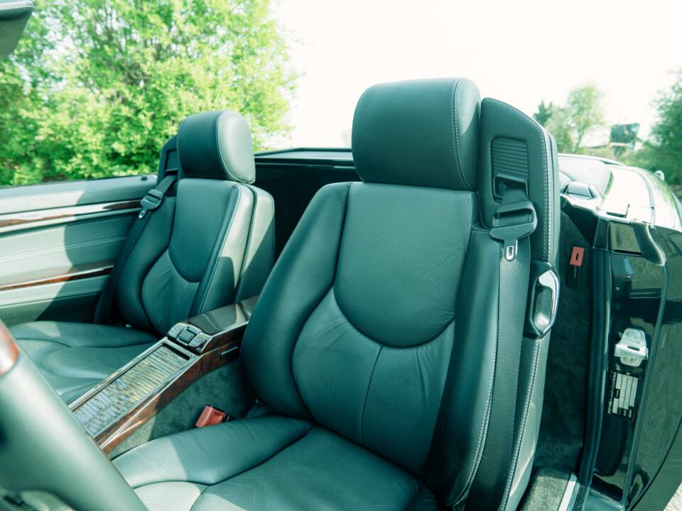 Image 21/30 of Mercedes-Benz SL 600 6.0 AMG (1996)