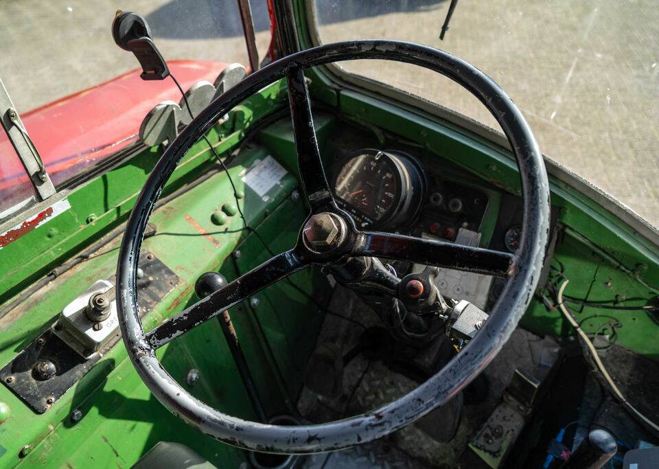 Image 2/8 of Bristol Lodekka FLF6G (1964)