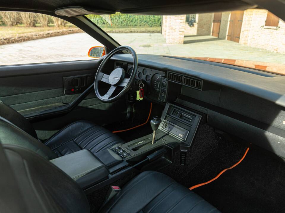 Image 26/50 of Chevrolet Camaro Z28 (1992)