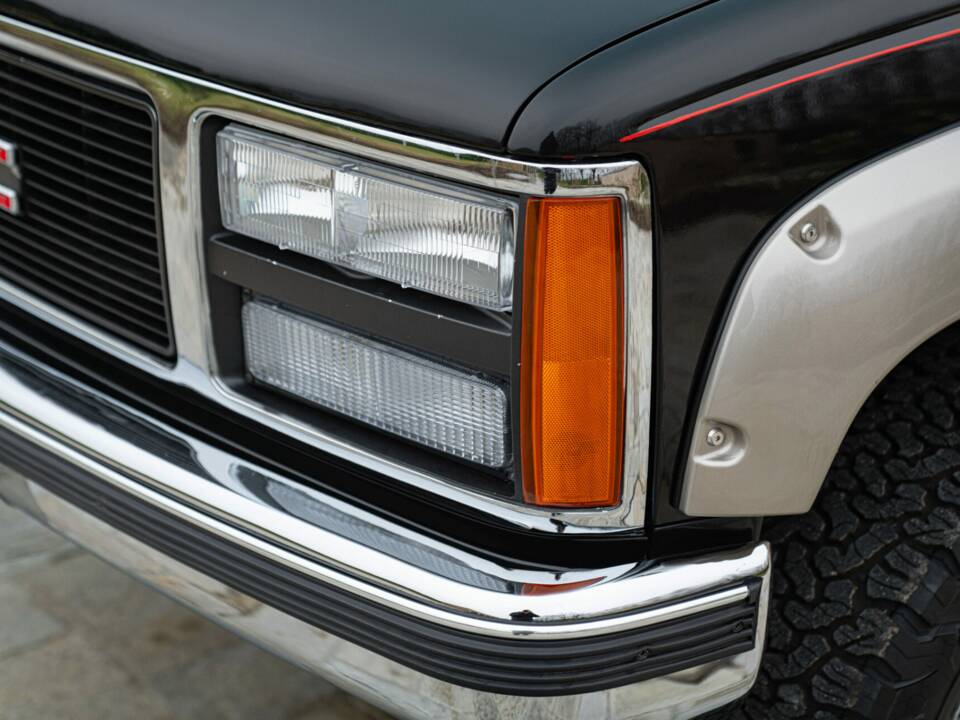 Image 12/50 of GMC Sierra 1500 (1990)