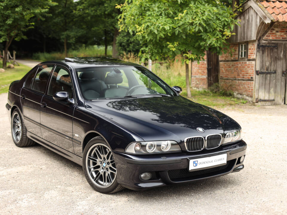 Bild 2/82 von BMW M5 (2000)