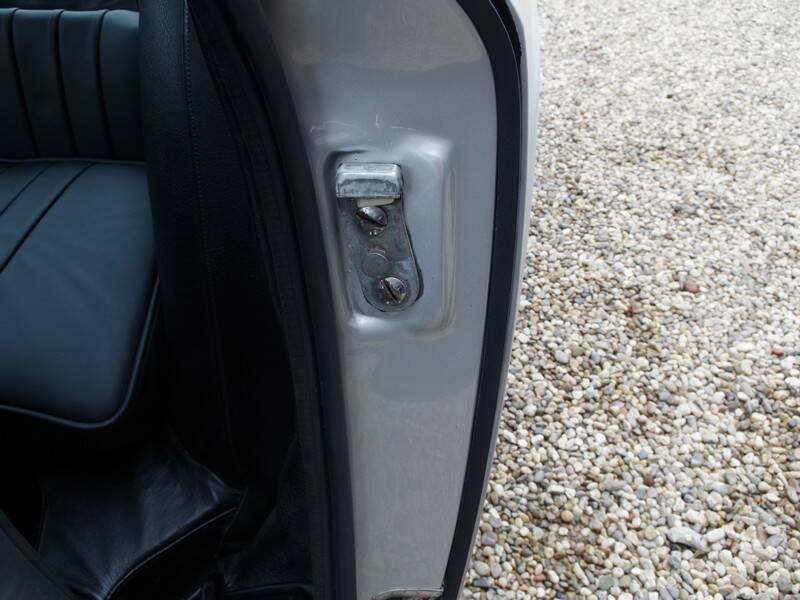 Image 26/50 of Maserati Mistral 4000 (1966)