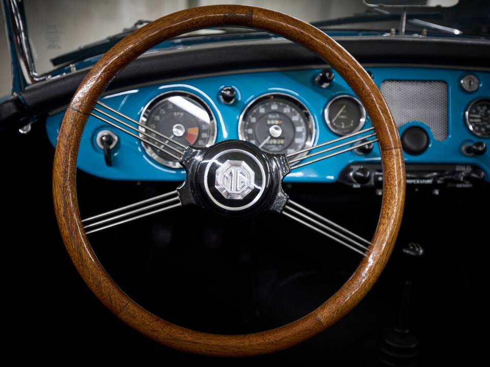 Afbeelding 80/100 van MG MGA 1500 (1957)
