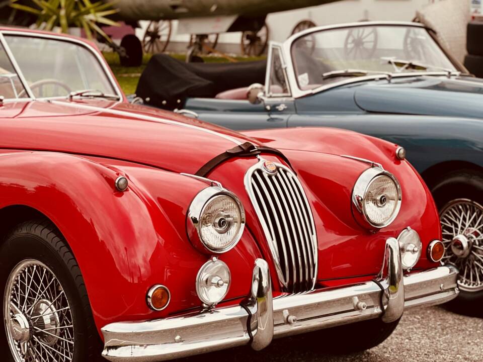 Immagine 3/11 di Jaguar XK 140 SE DHC (1957)