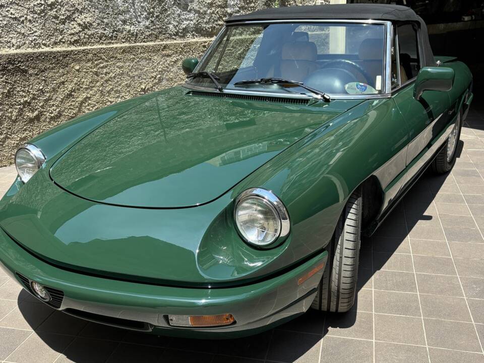 Immagine 4/8 di Alfa Romeo 1.6 Spider (1991)
