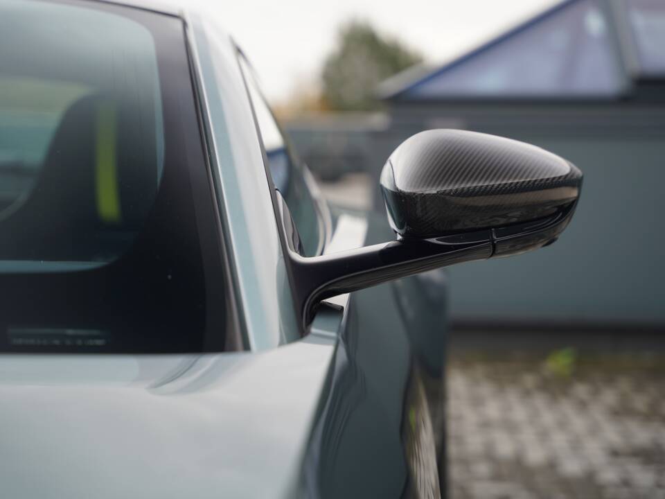 Bild 40/50 von Aston Martin V8 Vantage AMR (2020)