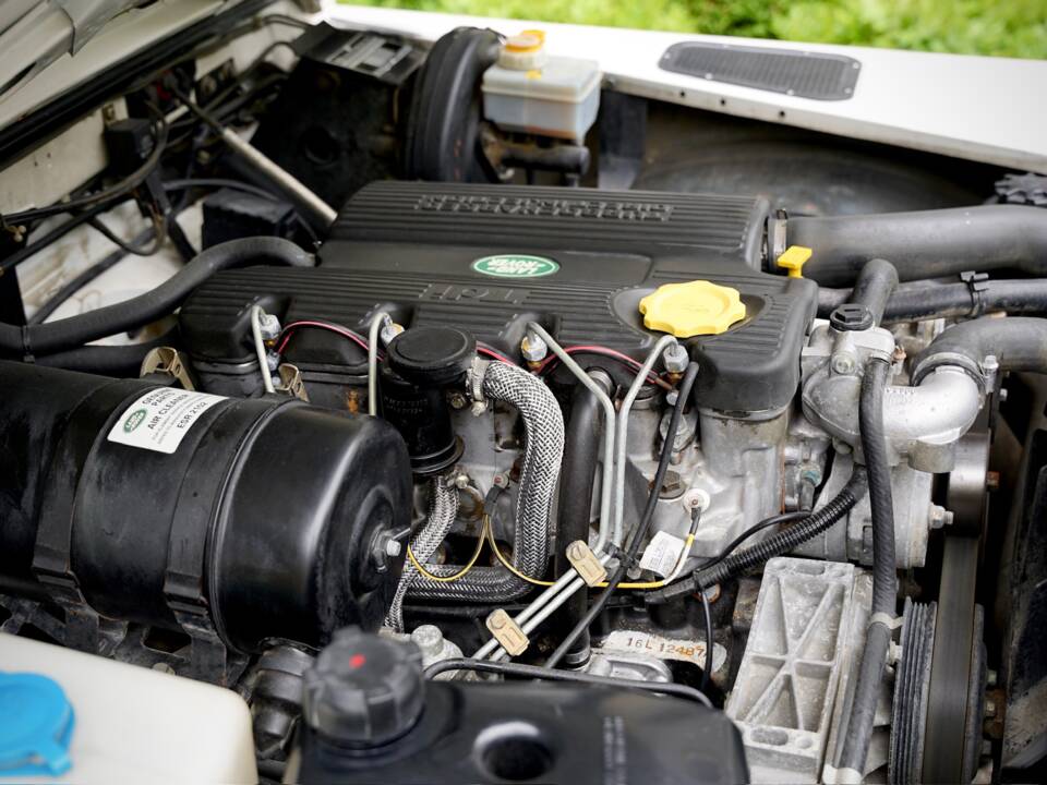 Image 49/96 of Land Rover Defender 90 (1995)