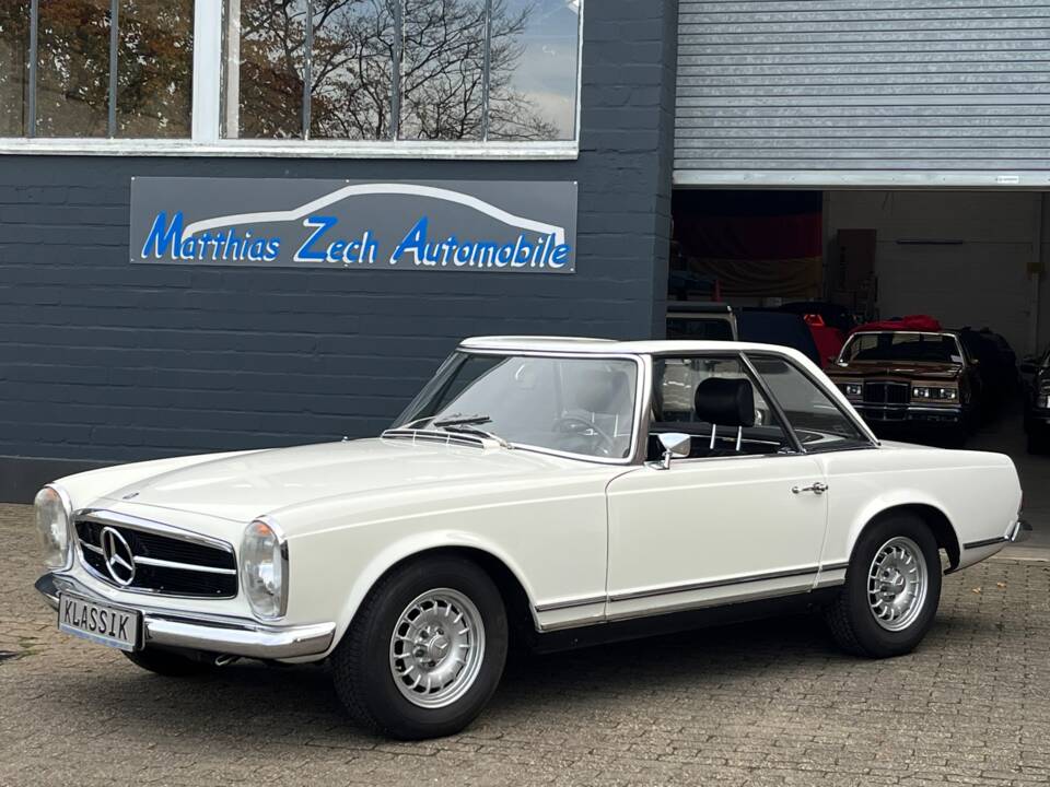 Image 18/100 of Mercedes-Benz 280 SL (1970)