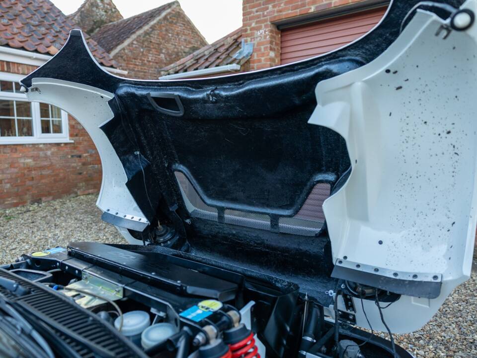 Image 39/50 of Ford RS200 (1986)