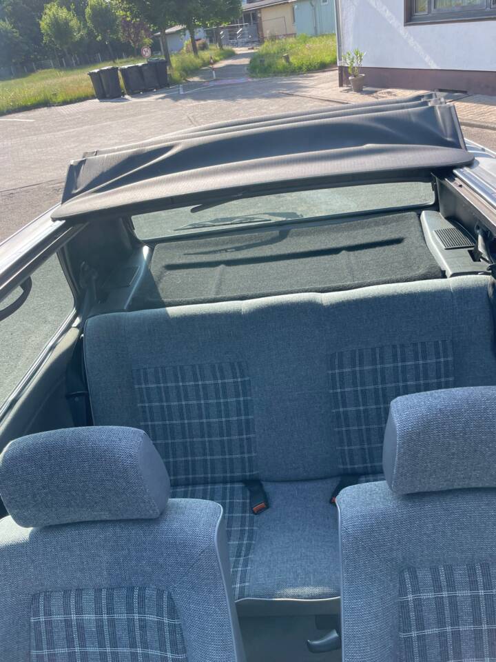 Bild 10/11 von Volkswagen Golf II 1.8 (1987)