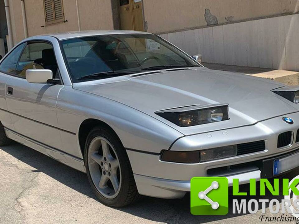 Immagine 2/10 di BMW 850i (1990)