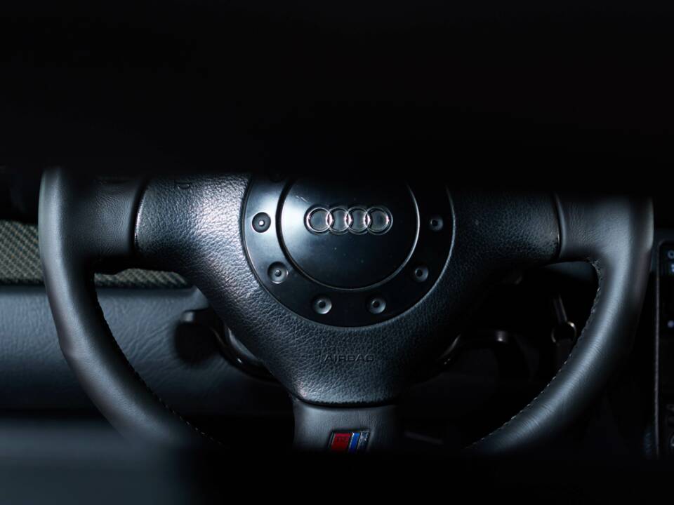 Image 45/113 of Audi S6 Plus Avant (1996)