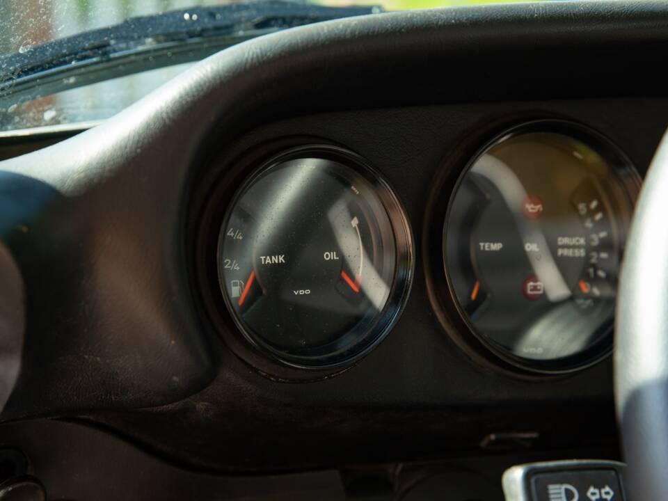 Image 24/35 of Porsche 911 SC 3.0 (1983)