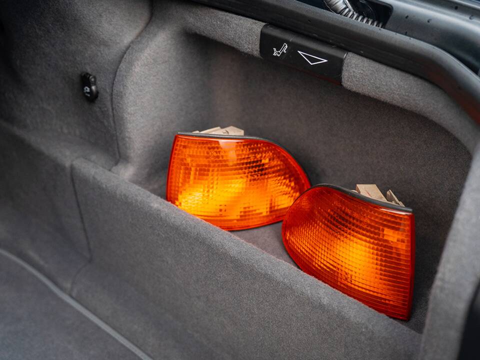 Image 49/55 of BMW 740i (1997)