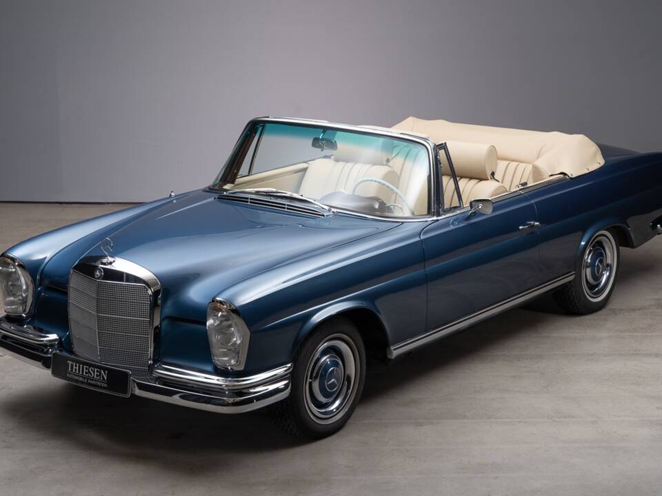 Bild 1/34 von Mercedes-Benz 250 SE (1966)