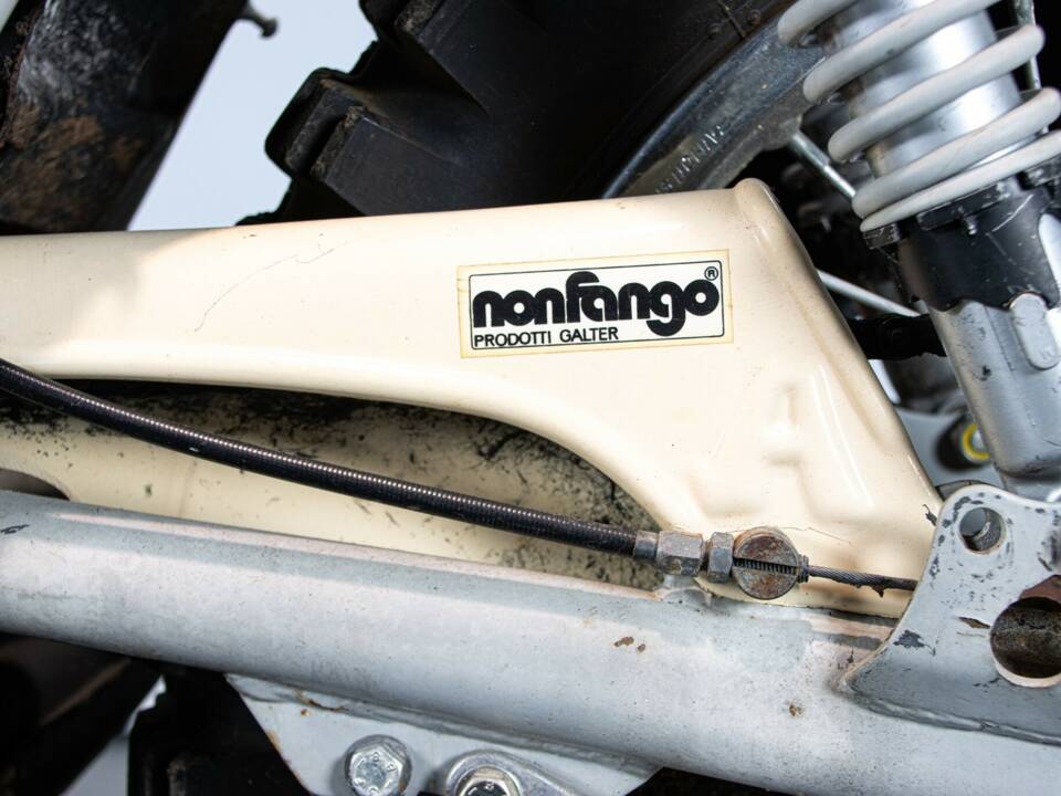 Image 33/50 of Aspes DUMMY (1983)