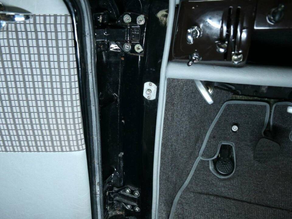 Bild 13/49 von Mercedes-Benz 180 D (1956)