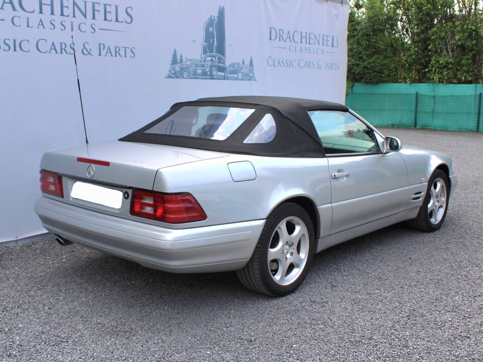 Image 5/50 of Mercedes-Benz SL 320 (2001)