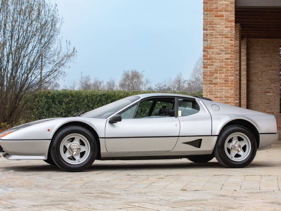 Image 14/50 de Ferrari 512 BBi (1982)