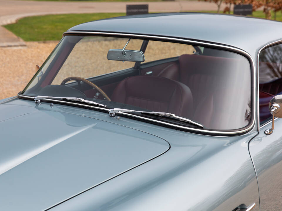 Afbeelding 28/94 van Aston Martin DB 4 (1960)