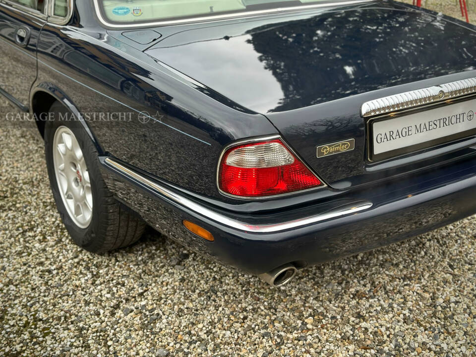 Image 62/96 de Daimler Super V8 (1997)