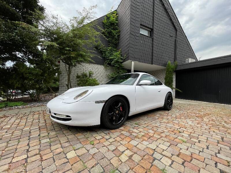 Bild 7/17 von Porsche 911 Carrera 4 (1999)