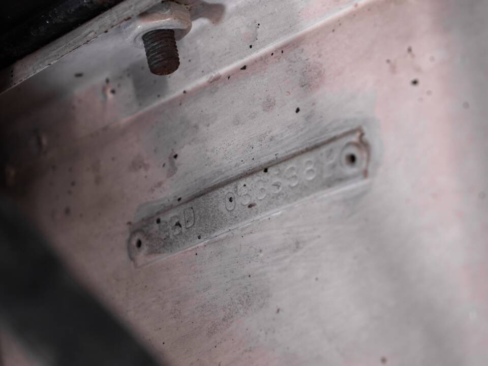 Bild 41/44 von MG MGB GT (1971)