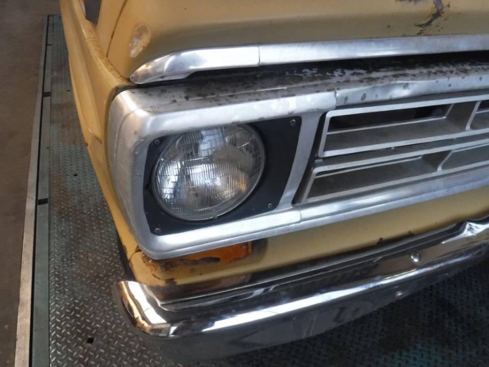 Image 22/50 of Ford F-250 (1972)
