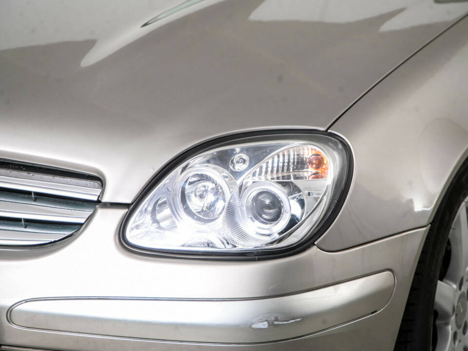 Image 22/50 of Mercedes-Benz SLK 200 Kompressor (2002)