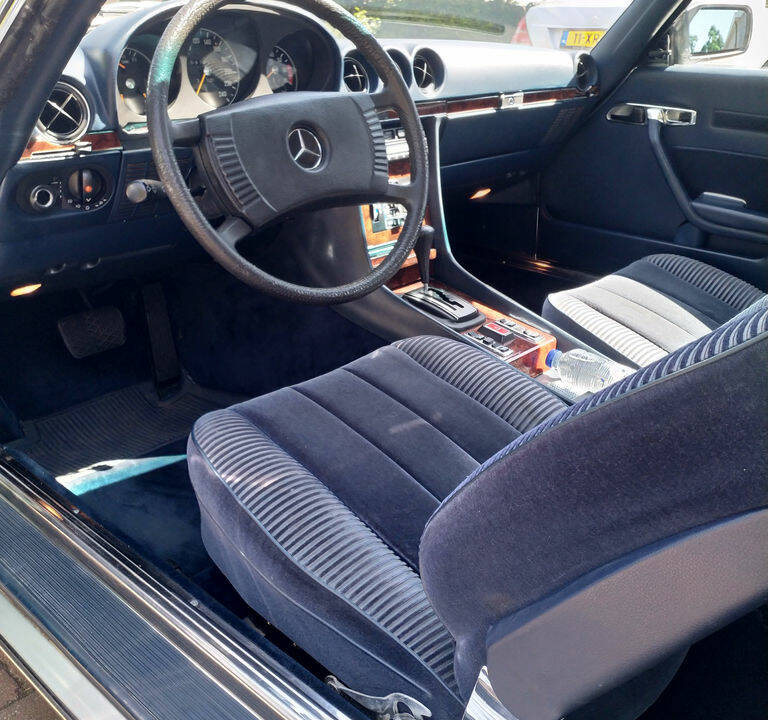Imagen 4/6 de Mercedes-Benz 450 SLC 5,0 (1979)