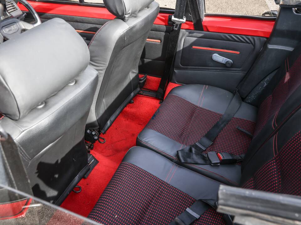 Image 30/39 of Peugeot 205 CTi (1991)