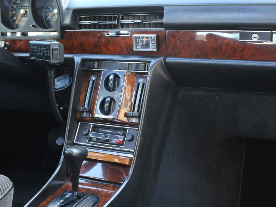 Afbeelding 14/46 van Mercedes-Benz 450 SEL 6,9 (1977)