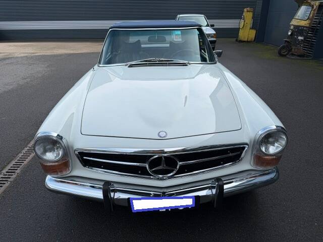 Image 2/19 of Mercedes-Benz 280 SL (1971)