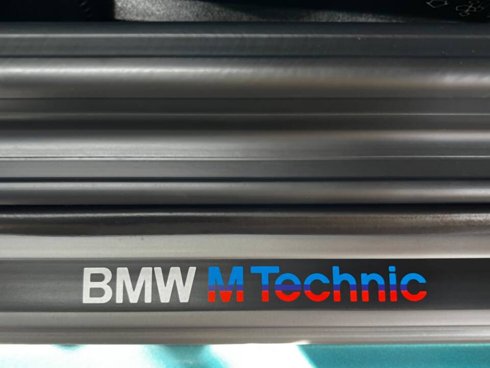 Immagine 14/21 di BMW 318i (1991)